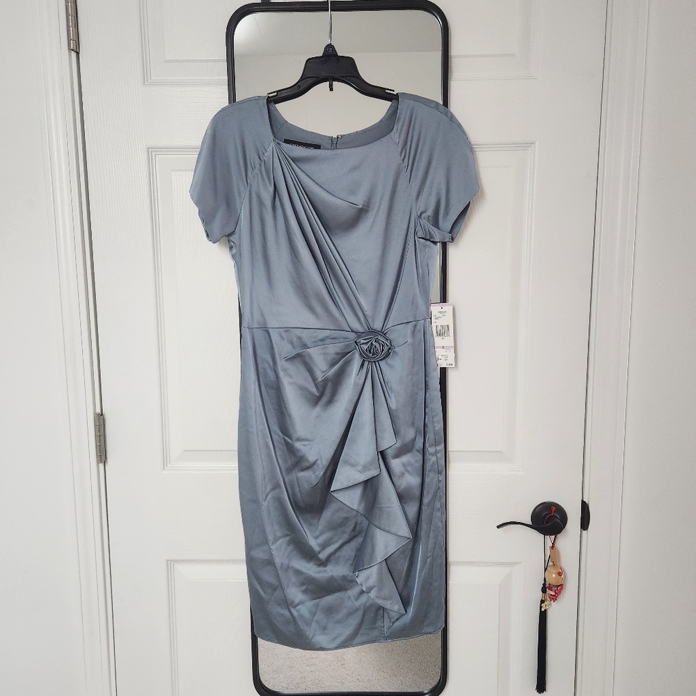 NWT Jones New York | Edge of Darkness Ruched Sleeveless Rosette Dress, Size 6